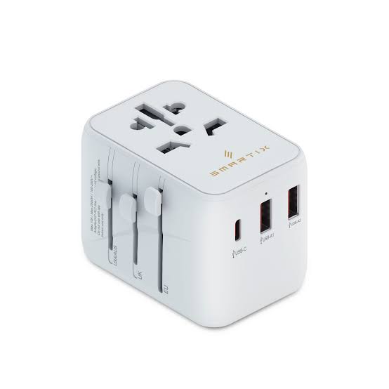 Smartix Premium 20W International Travel Adaptor 1Pcs
